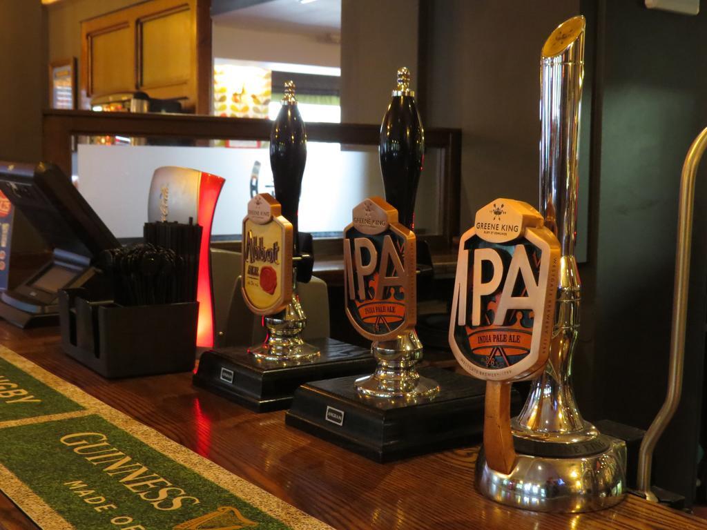 Highwayman Hotel Dunstable Buitenkant foto
